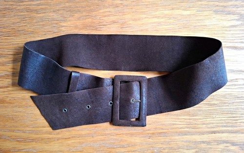 Breiter brauner ledergürtel - breiter,